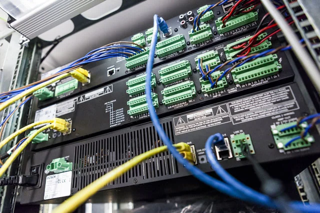 Konferenzsysteme - Verkabelung und Steckverbindungen eines Videokonferenzsystems